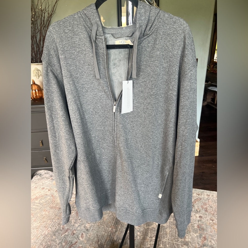 UGG Men's Zip-Up Sweater in Charcoal